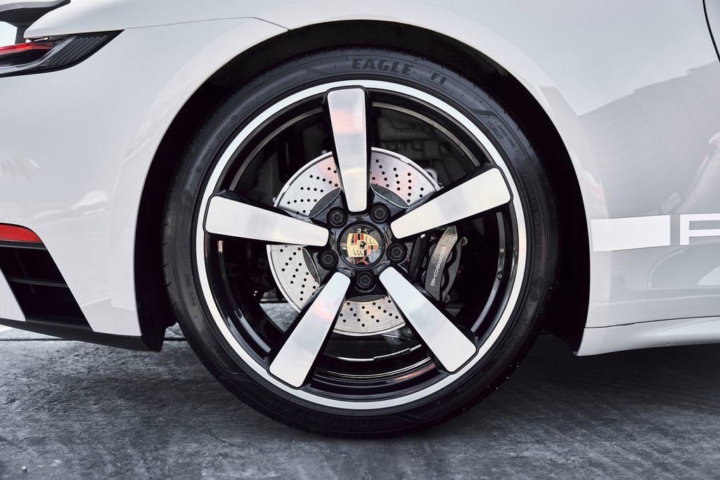 Used 2021 Porsche 911 Targa 4S image 24