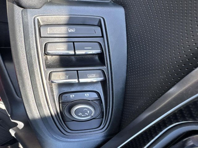 Used 2019 Subaru Crosstrek 2.0i Limited w/ Moonroof Package w/Navigation image 8