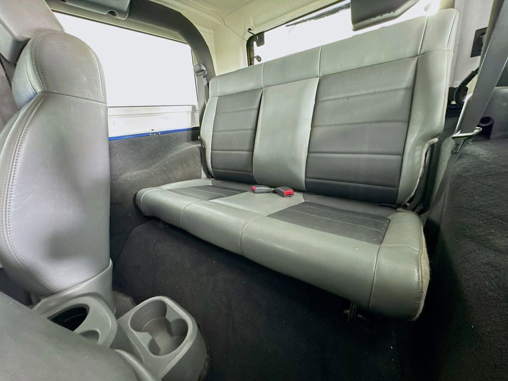 Used 2009 Jeep Wrangler X image 28