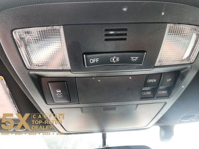 Used 2016 Toyota Tacoma TRD Sport w/ Premium & Technology Package image 31