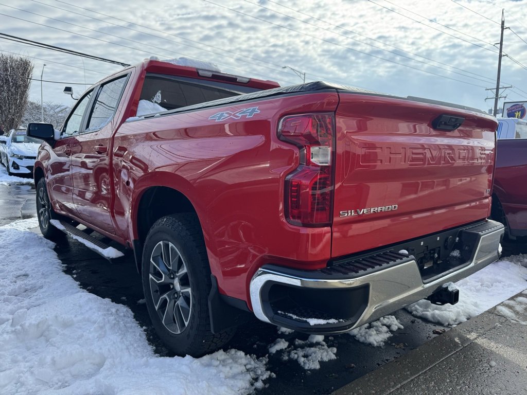 Used 2024 Chevrolet Silverado 1500 LT image 4