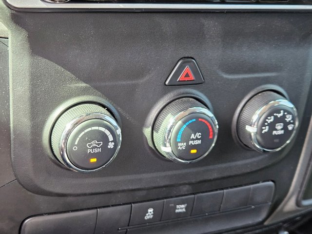 Used 2014 RAM 1500 Express RWD image 19