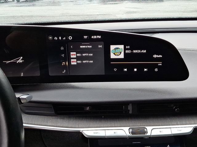 Used 2023 Lucid Air Touring image 25