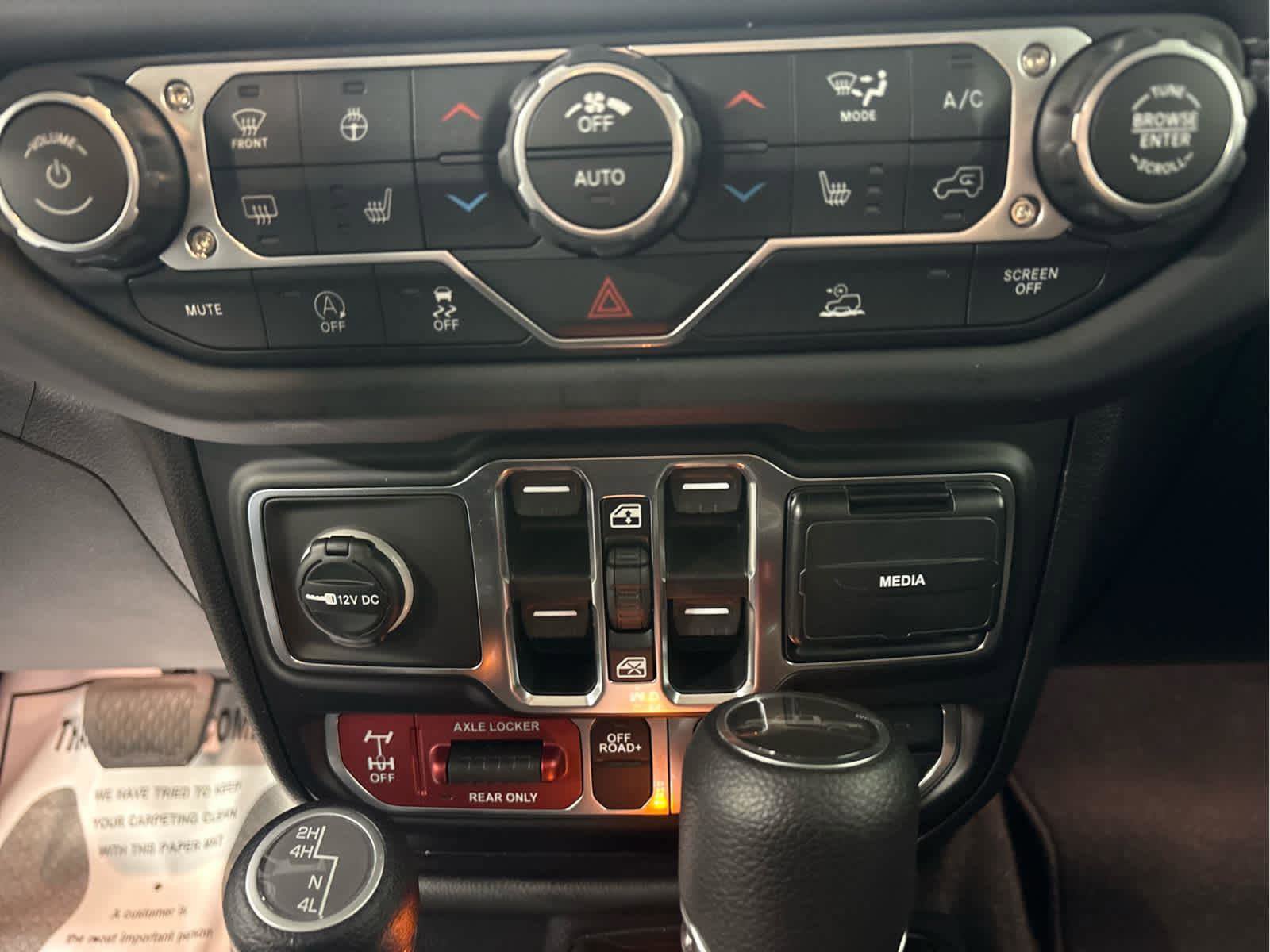 New 2026 Jeep Gladiator Mojave image 12