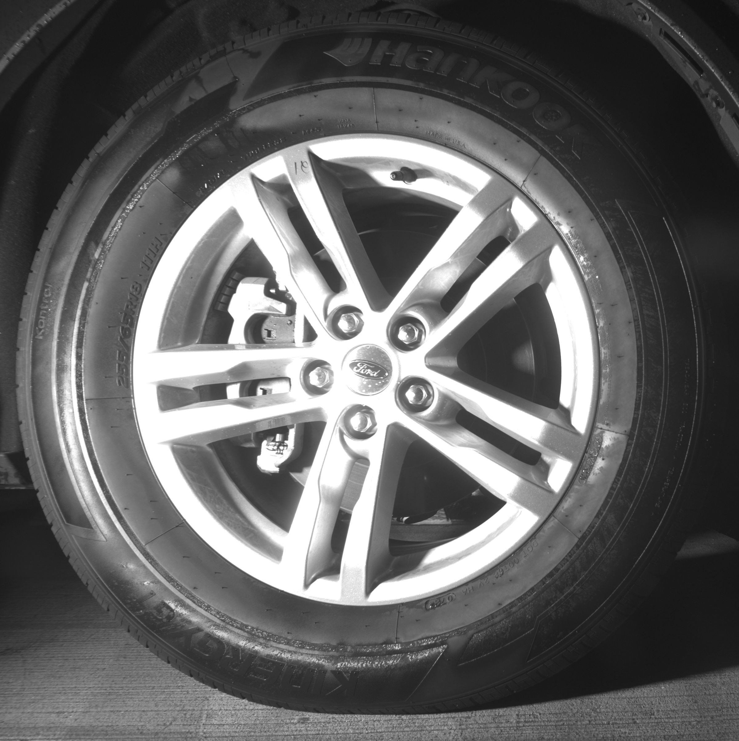 Used 2024 Ford Explorer XLT w/ Equipment Group 202A image 13