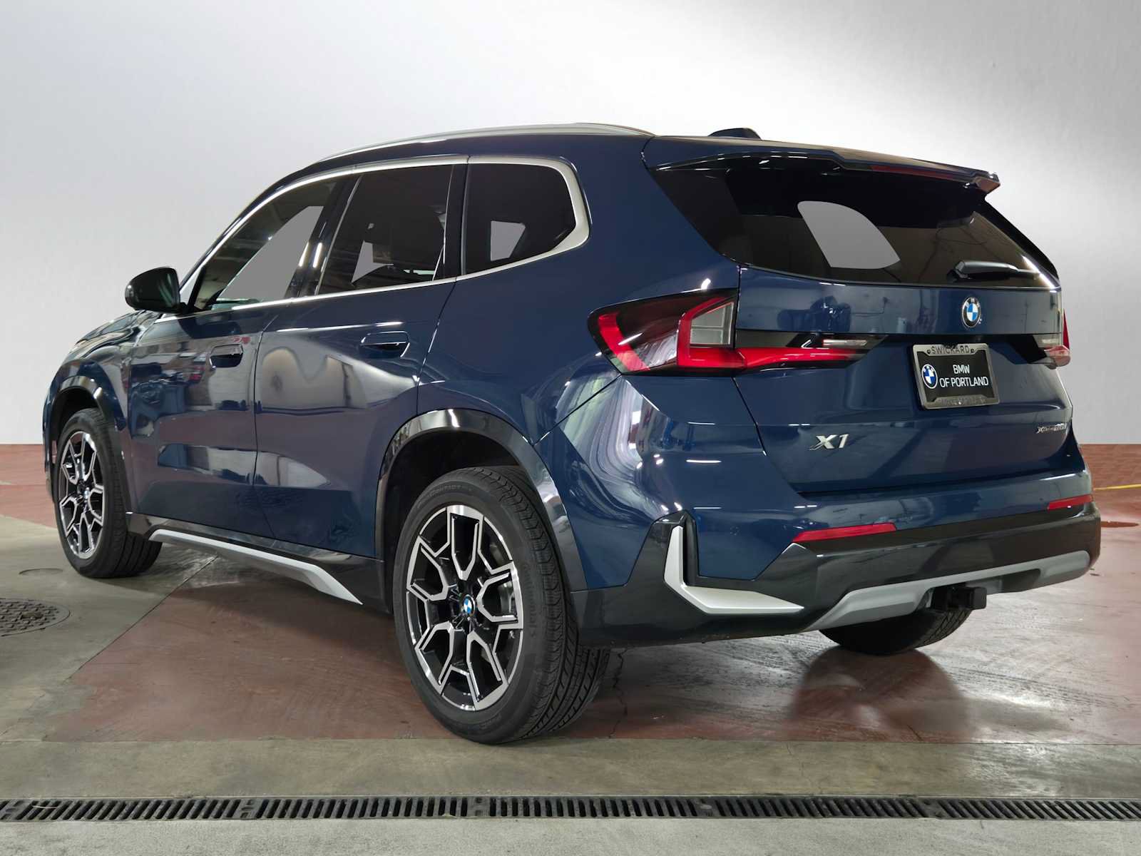 Used 2026 BMW X1 xDrive28i w/ Technology Package AWD/4WD image 5