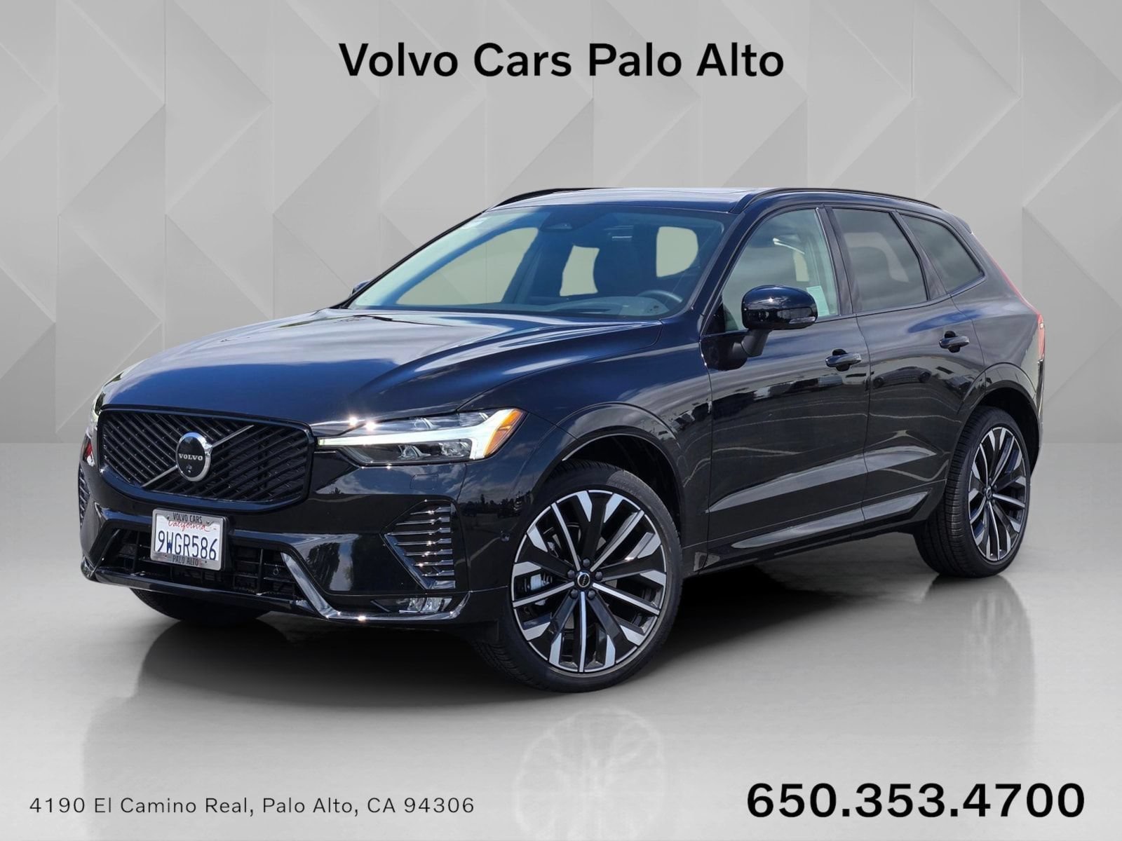 Used 2026 Volvo XC60 B5 Ultra w/ Climate Package AWD/4WD image 2
