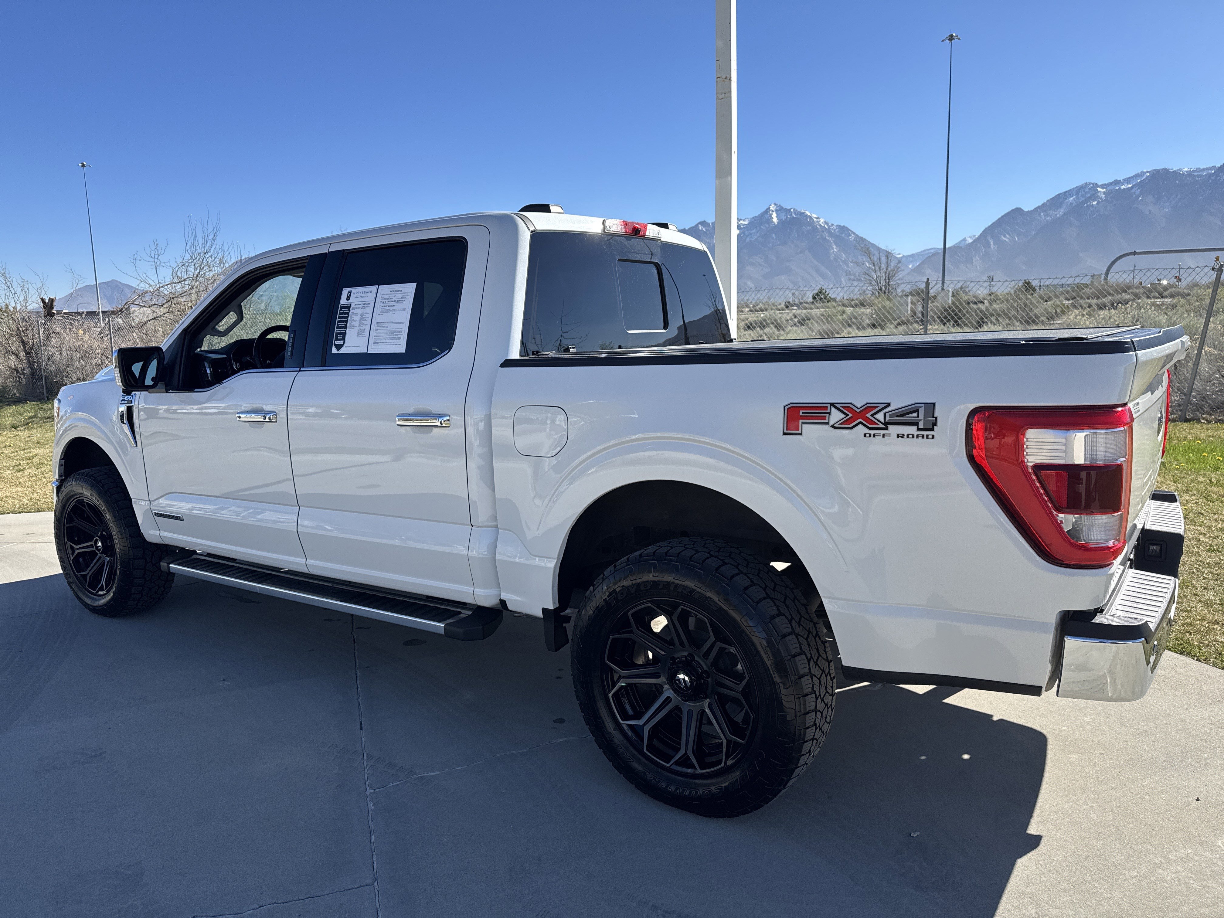 Used 2022 Ford F150 Lariat w/ Max Trailer Tow Package image 3