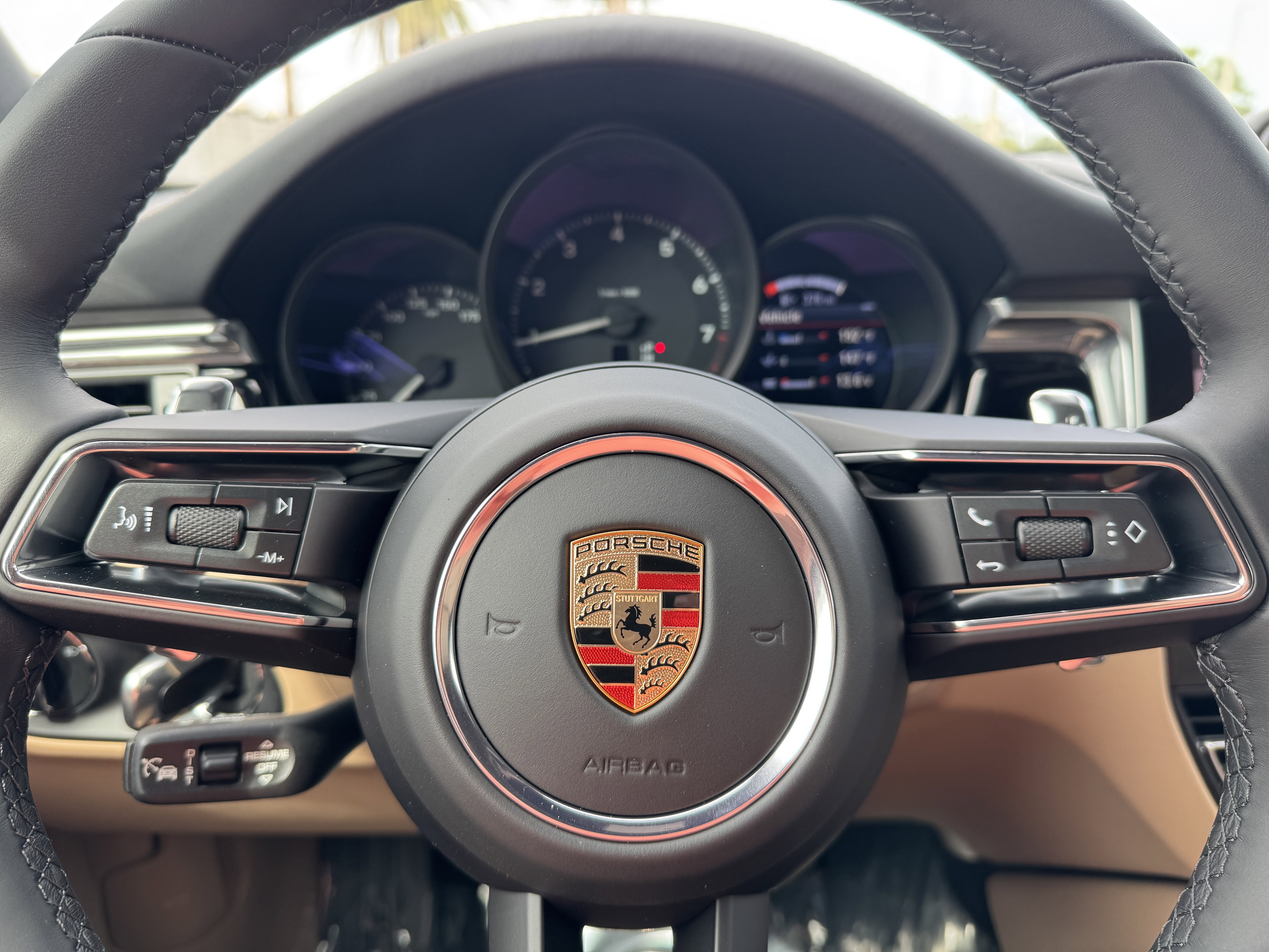 New 2026 Porsche Macan image 34