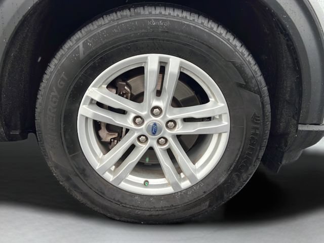 Used 2023 Ford Explorer XLT w/ Equipment Group 202A AWD/4WD image 29