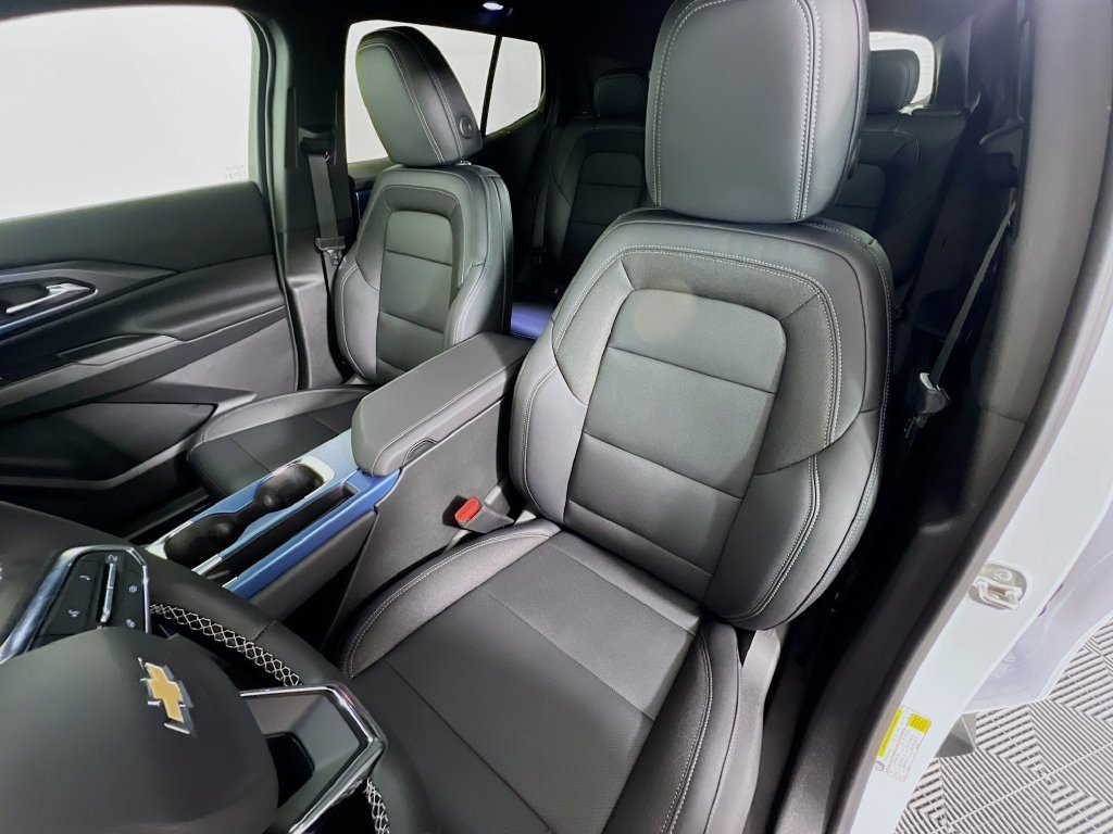 New 2026 Chevrolet Equinox EV LT w/ LPO, All-Weather Mat Package AWD/4WD image 21