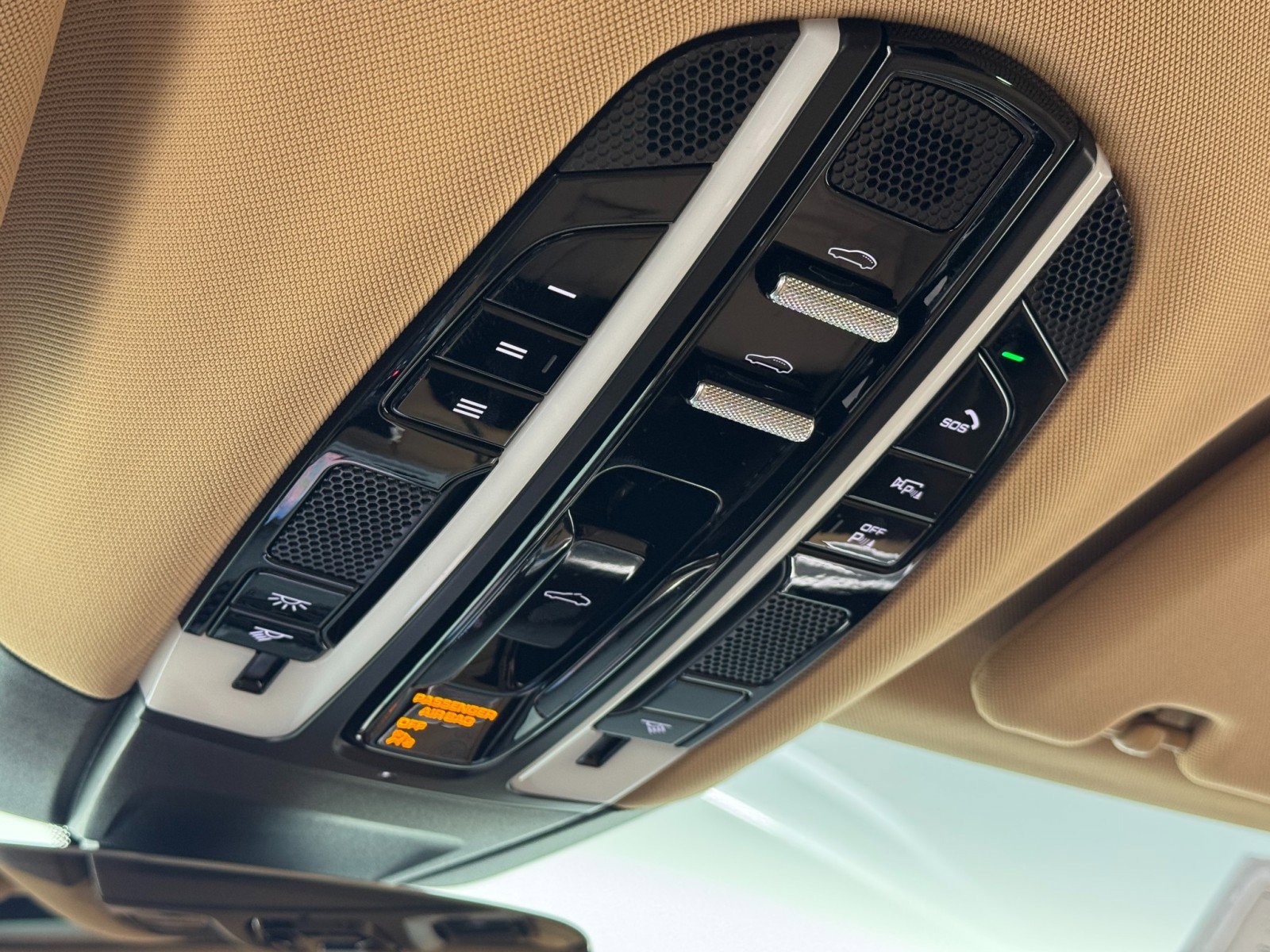 Used 2023 Porsche Panamera 4 image 36