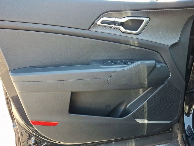 Certified 2023 Kia Sportage LX image 12