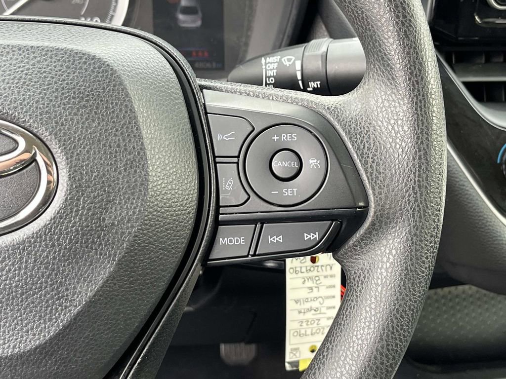 Used 2022 Toyota Corolla LE image 26