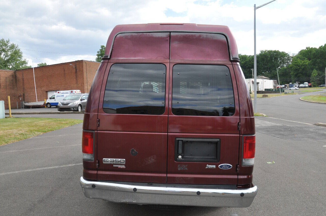 Used 2010 Ford E-350 and Econoline 350 XL RWD image 14