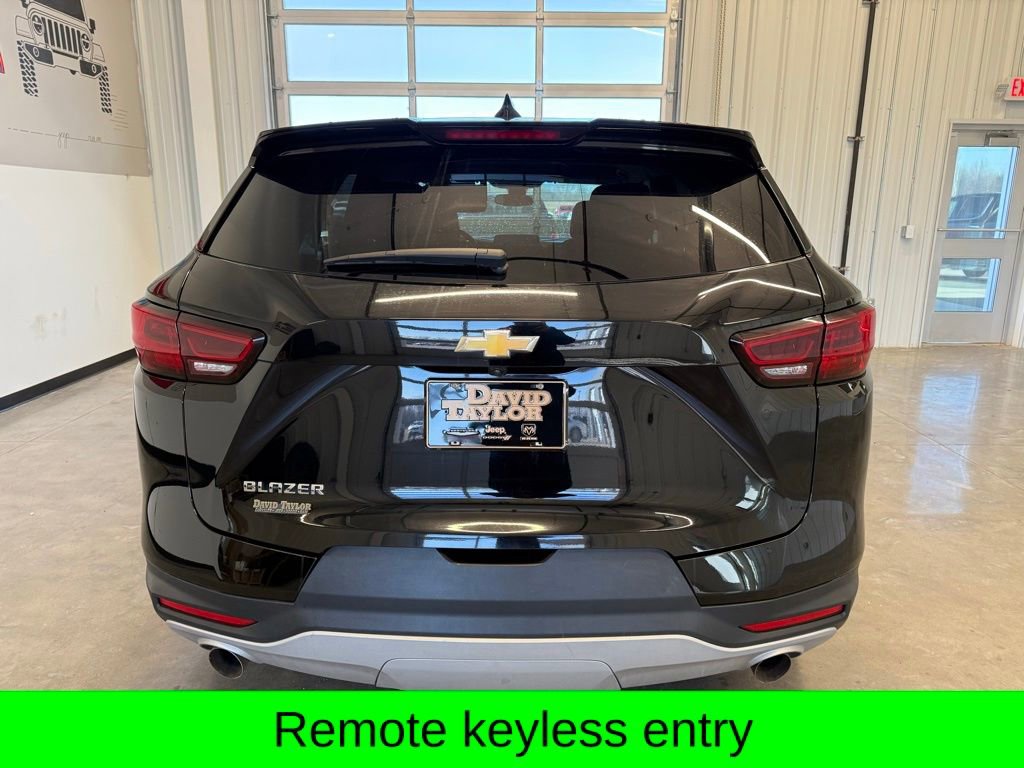 Used 2025 Chevrolet Blazer LT image 5