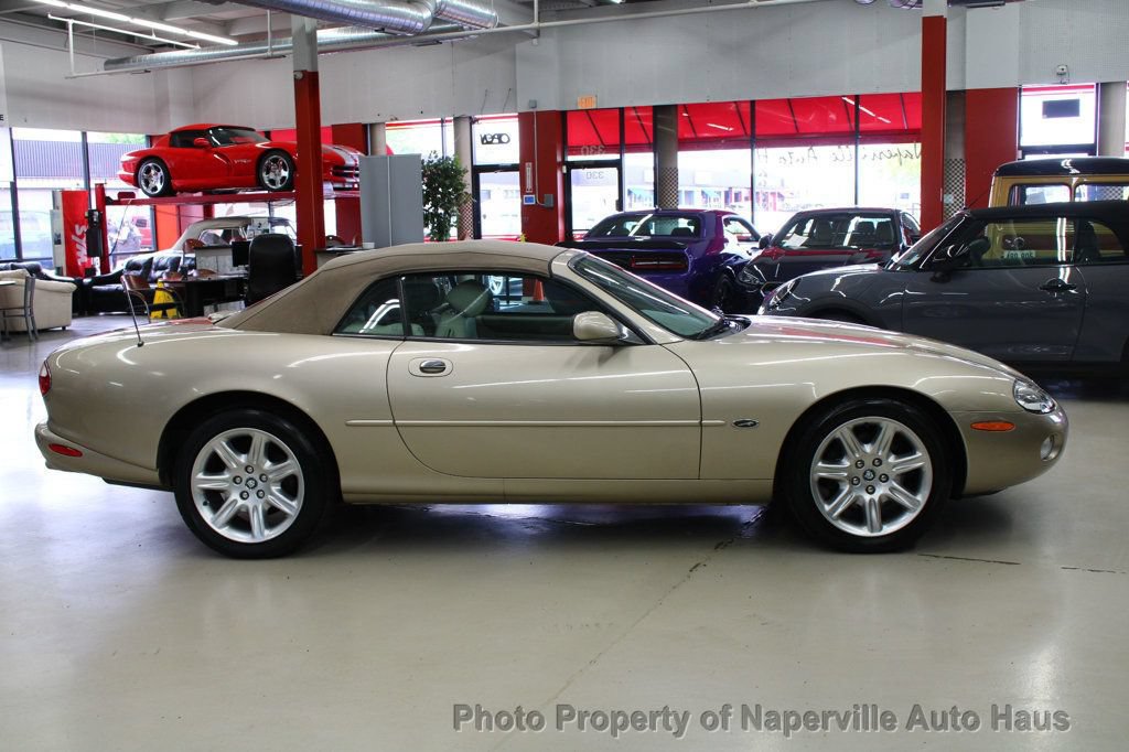 Used 2002 Jaguar XK8 Convertible RWD image 55