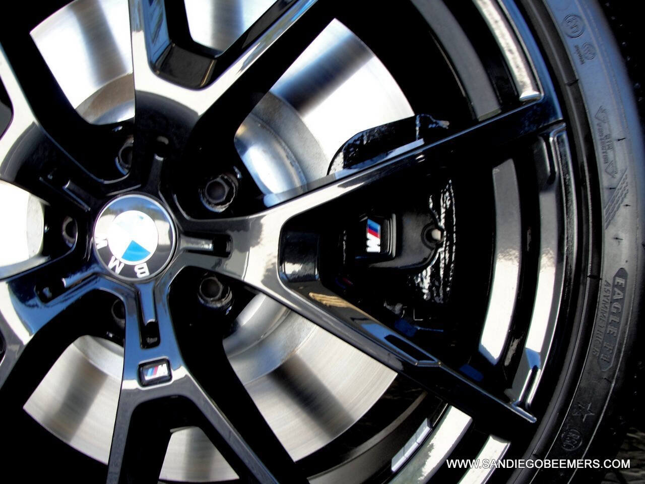 Used 2022 BMW M850i xDrive Coupe w/ Driving Assistance Package AWD/4WD image 9