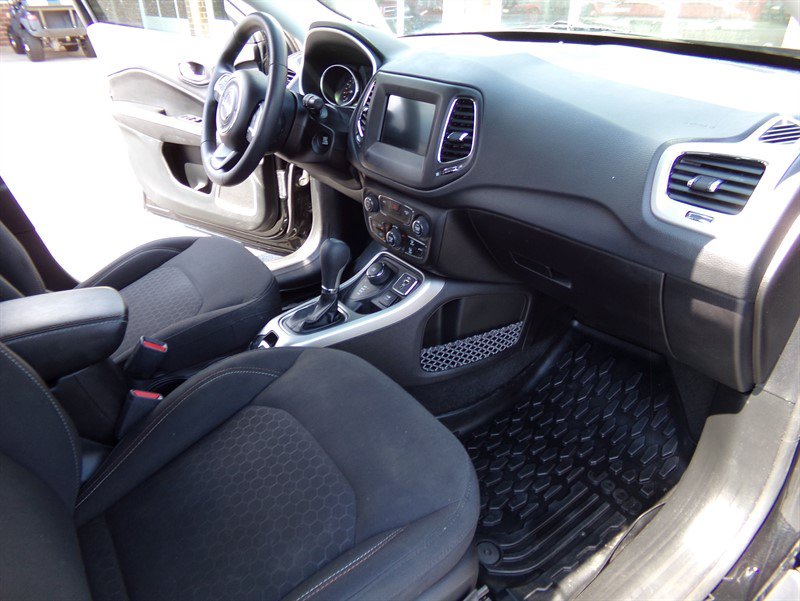 Used 2020 Jeep Compass Sport AWD/4WD image 20