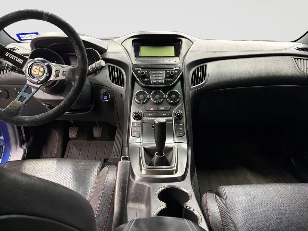 Used 2015 Hyundai Genesis 3.8 RWD image 14