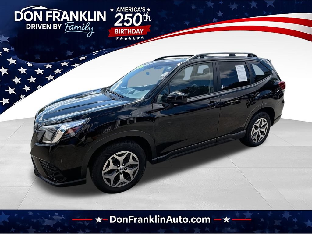 Used 2024 Subaru Forester Premium AWD/4WD image 1