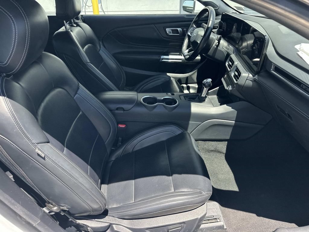 Used 2025 Ford Mustang Premium RWD image 13