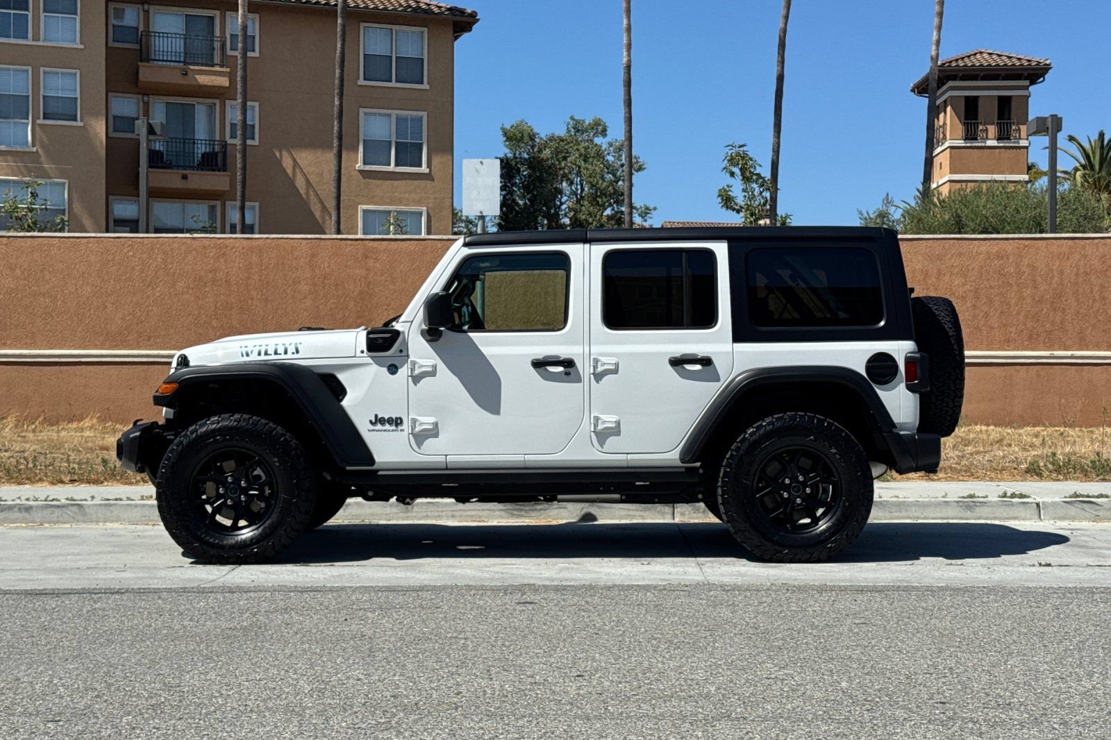 Used 2025 Jeep Wrangler Unlimited Sport S 4xe AWD/4WD image 7
