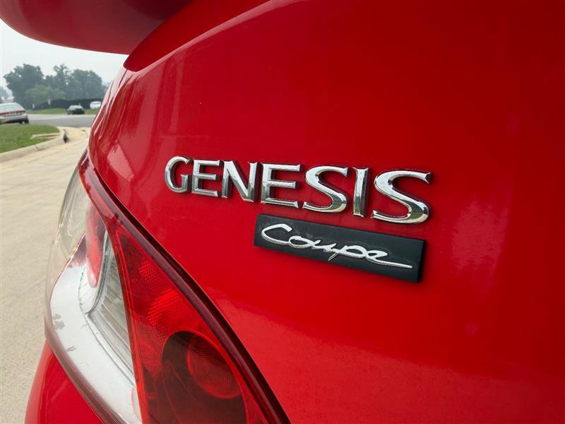 Used 2011 Hyundai Genesis 3.8 RWD image 14