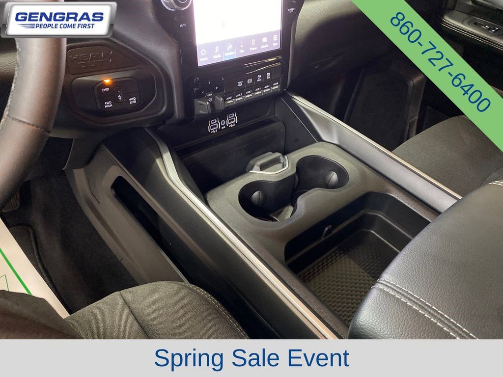 Used 2025 RAM 3500 Big Horn AWD/4WD image 18