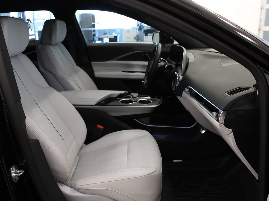 Used 2025 Cadillac Lyriq Sport w/ LPO, Floor Liner Package RWD image 14