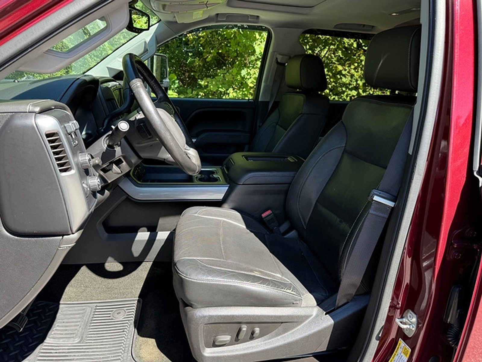 Used 2016 Chevrolet Silverado 2500 LTZ w/ Duramax Plus Package AWD/4WD image 12