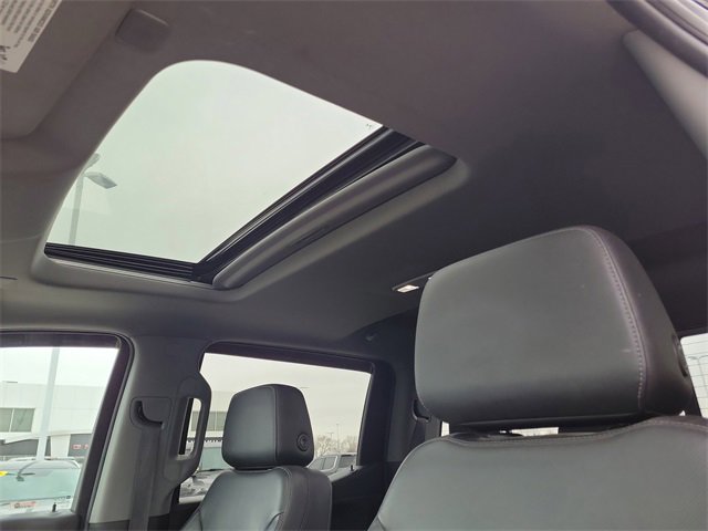 Used 2020 GMC Sierra 1500 SLT w/ SLT Premium Plus Package image 19