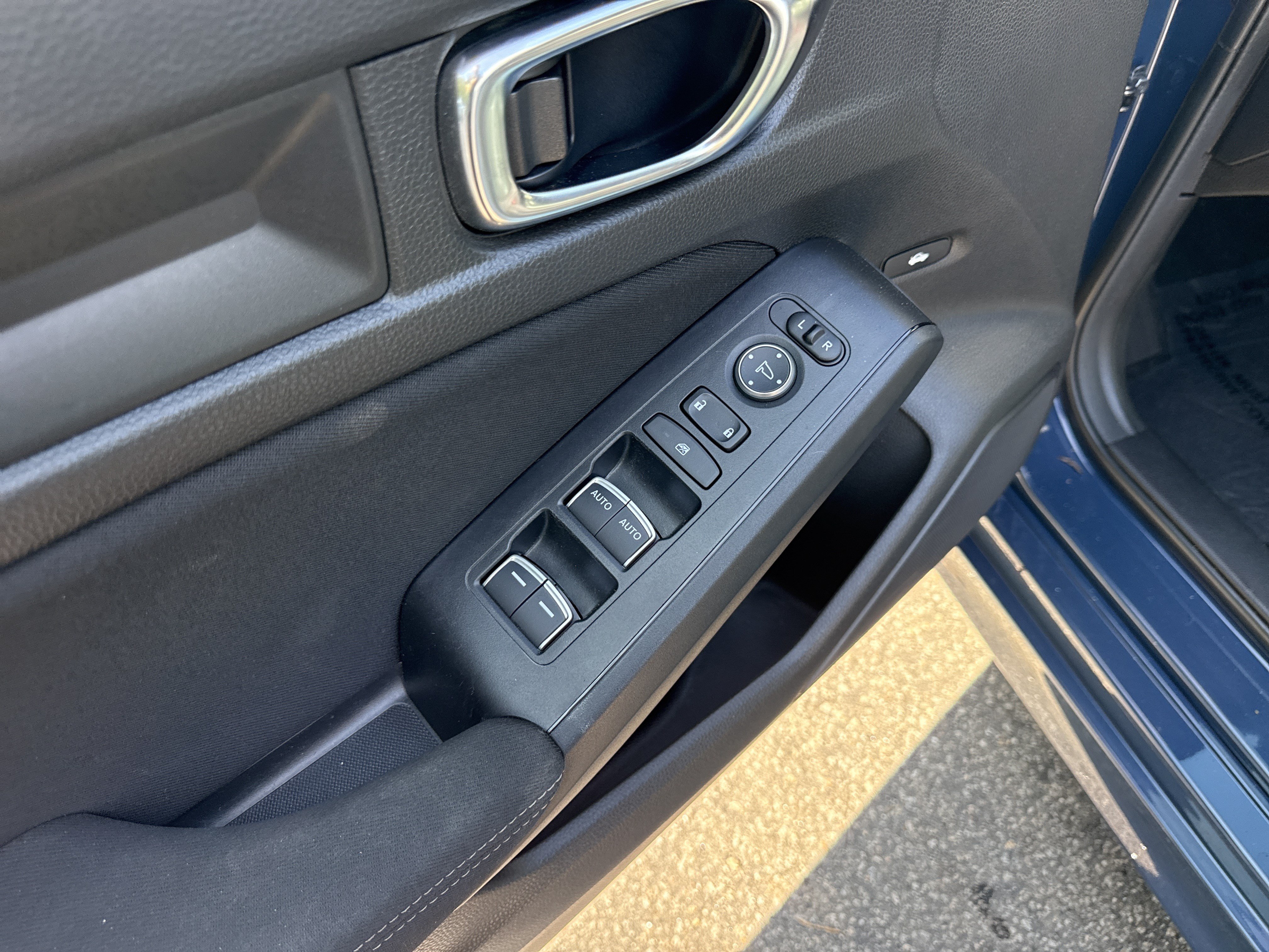 Used 2025 Honda Civic Sport image 15