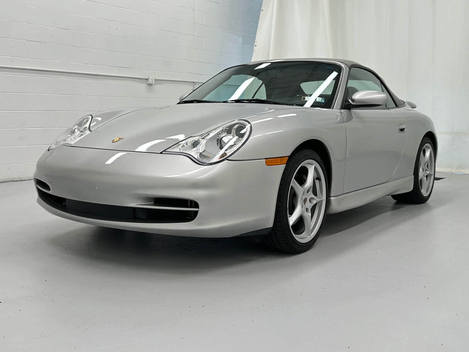 Used 2003 Porsche 911 Carrera 4 AWD/4WD image 11