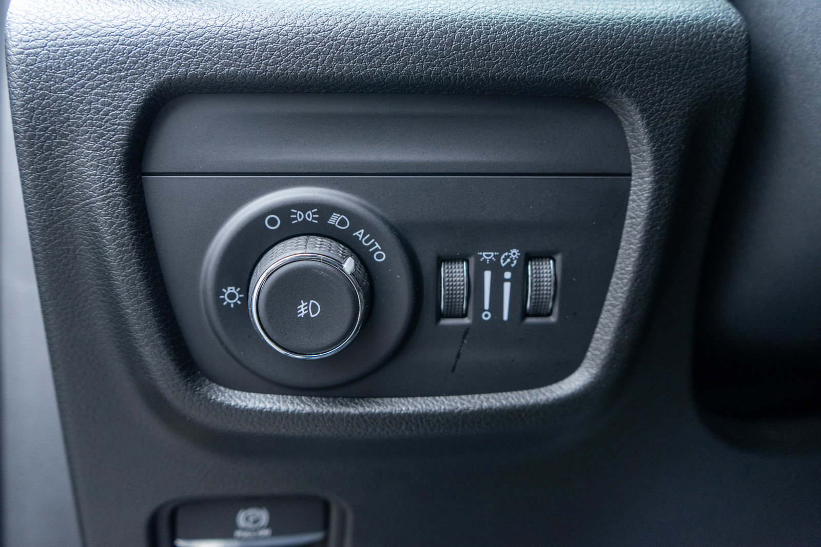 Used 2023 Jeep Grand Cherokee Summit image 18