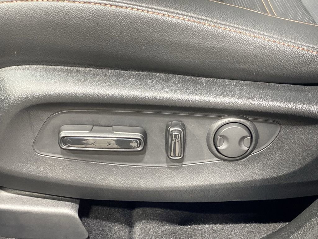 Used 2025 Honda CR-V Sport-L image 14