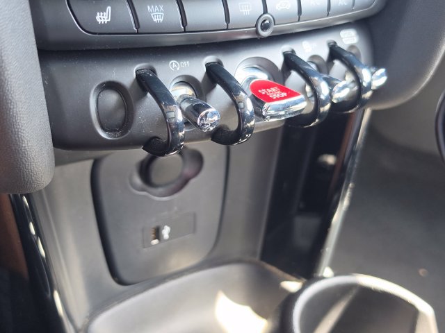 Used 2019 MINI Cooper S FWD image 22