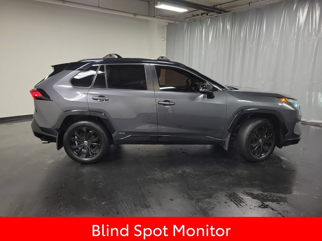 Used 2022 Toyota RAV4 XSE AWD/4WD image 9