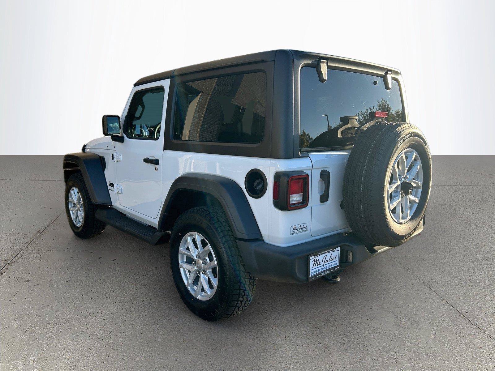 Used 2023 Jeep Wrangler Sport AWD/4WD image 6
