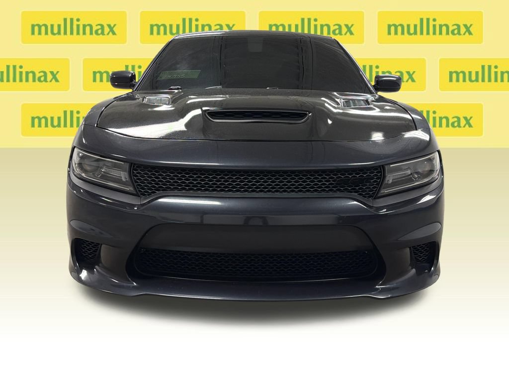 Used 2018 Dodge Charger SRT RWD image 6