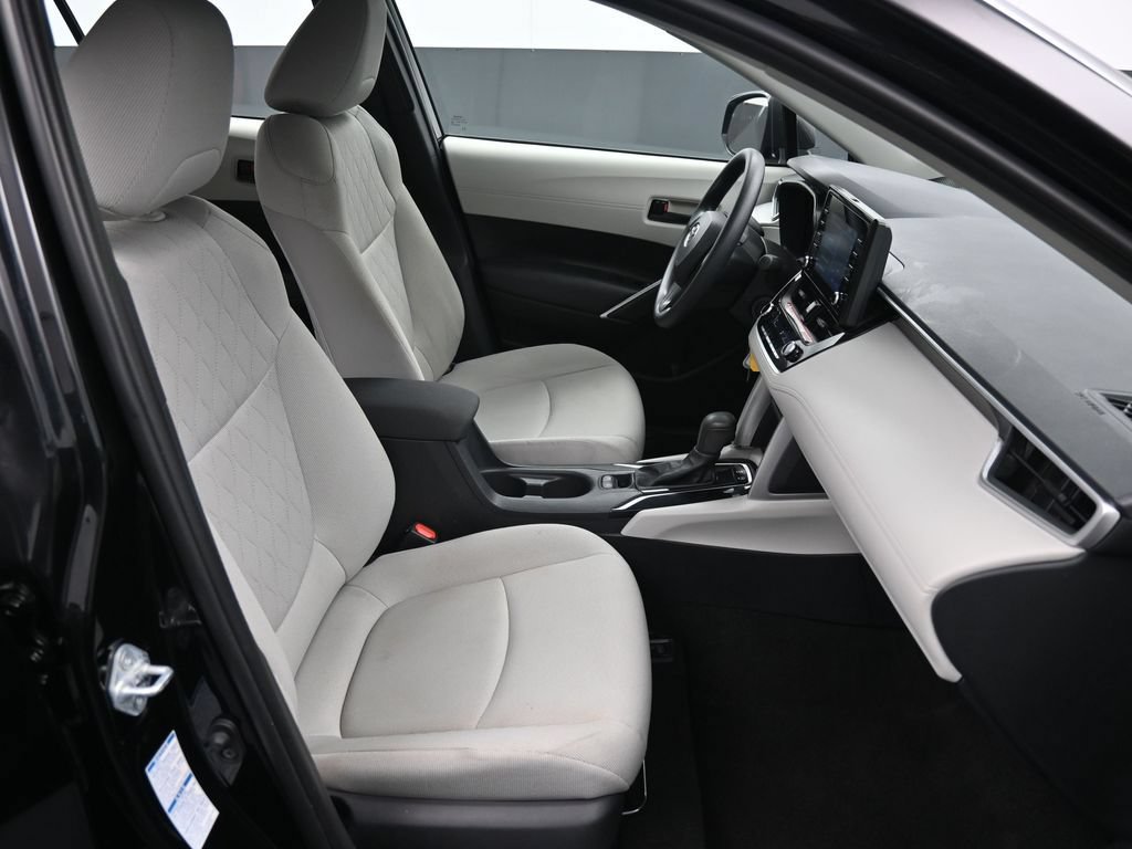 Certified 2022 Toyota Corolla Cross L AWD/4WD image 24