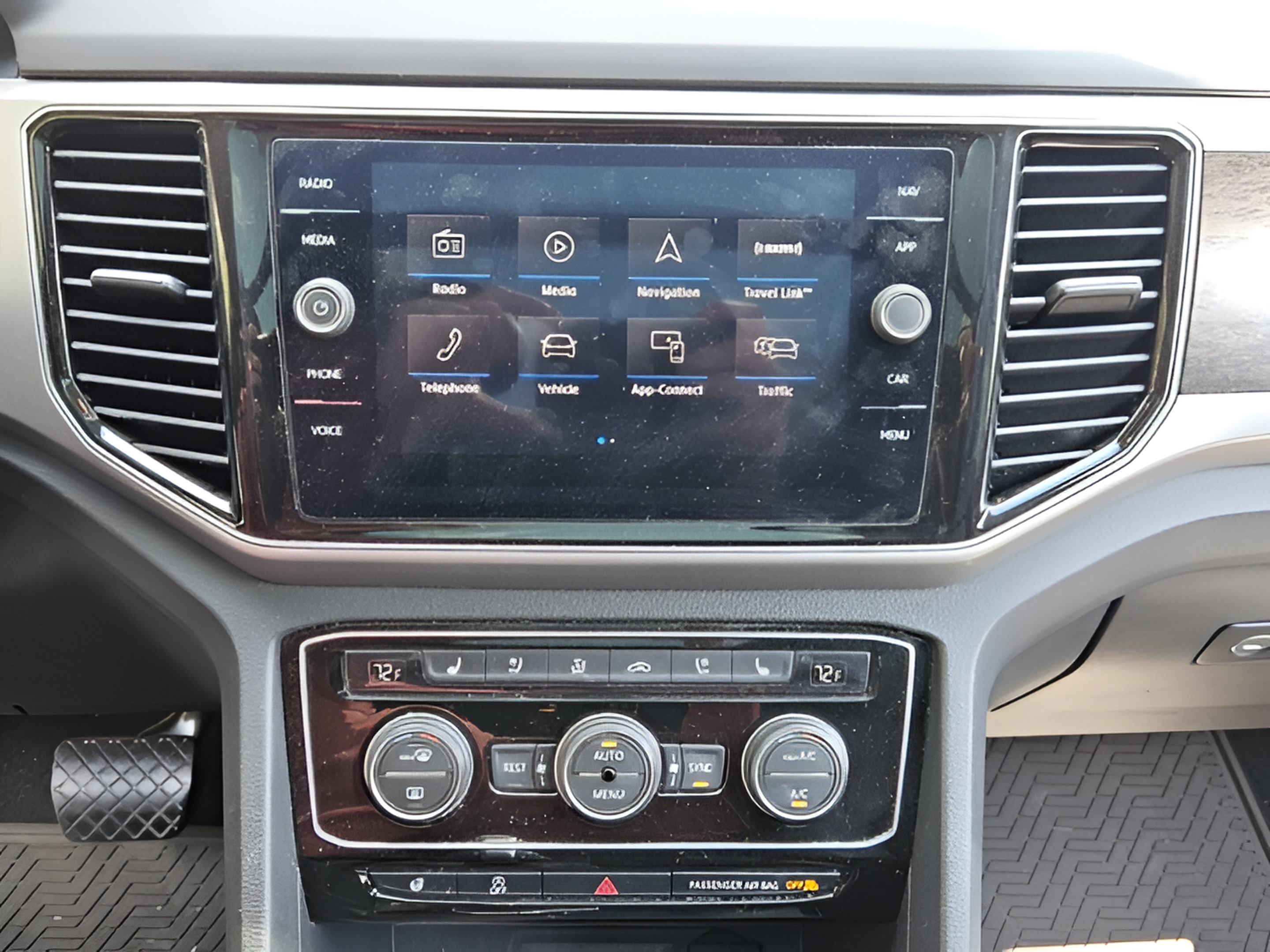 Used 2019 Volkswagen Atlas SEL Premium AWD/4WD image 19