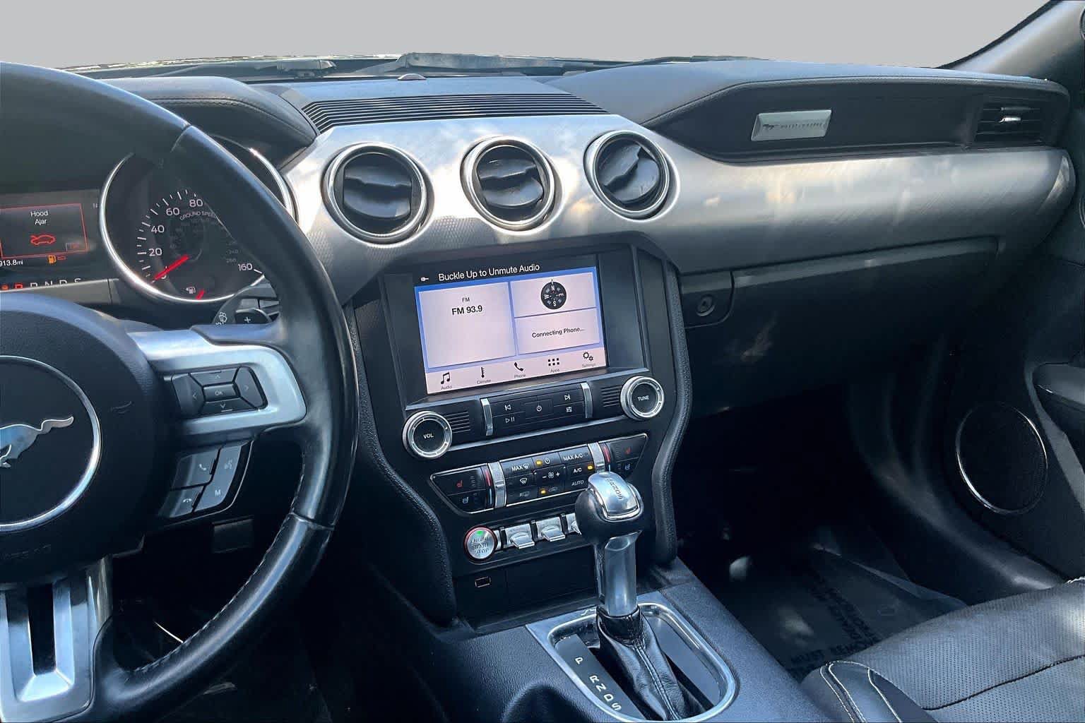 Used 2019 Ford Mustang Premium RWD image 7