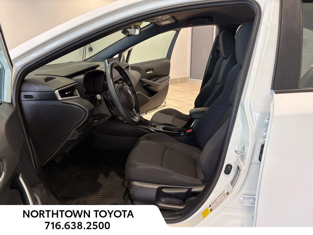 Used 2021 Toyota Corolla SE w/ Carpet Mat Package (TMS) image 15
