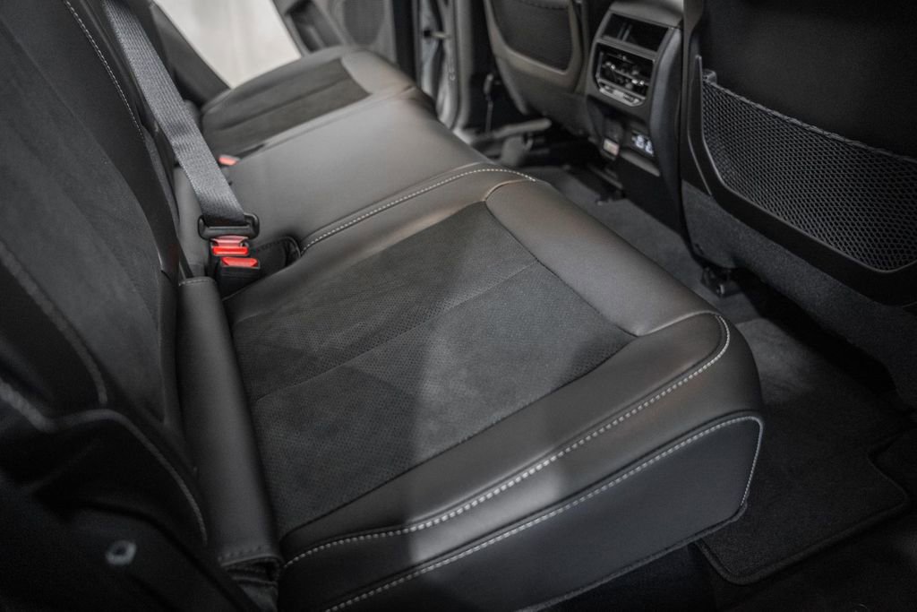 New 2025 Jeep Grand Cherokee Altitude image 31