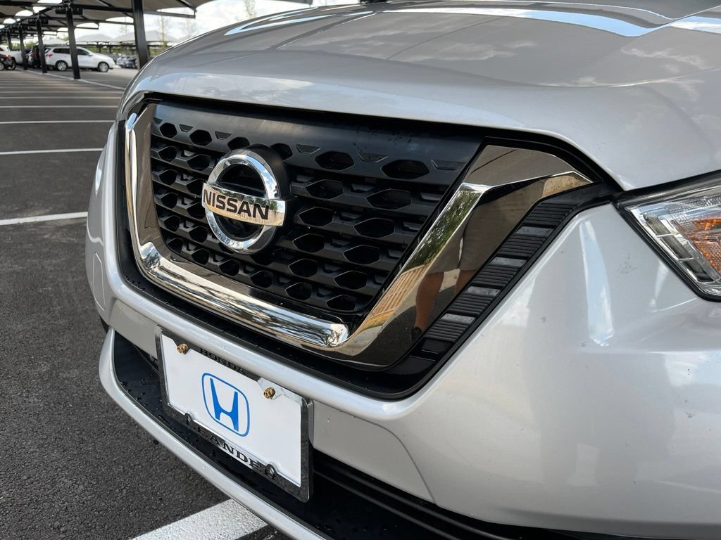 Used 2019 Nissan Kicks SR FWD image 15