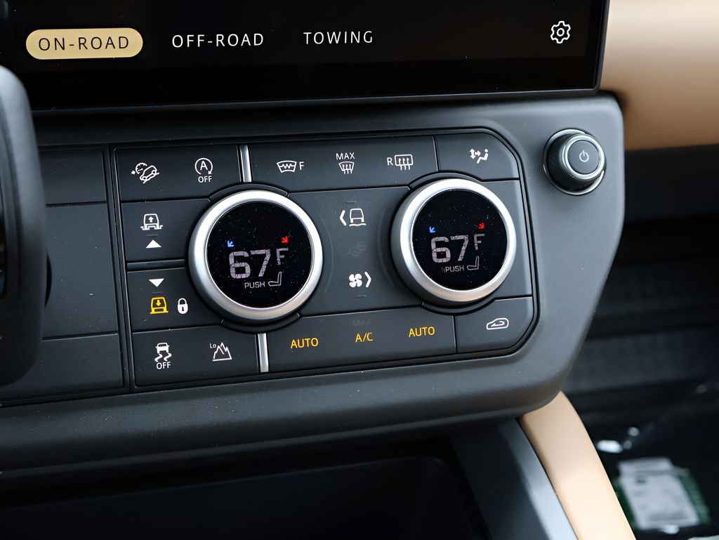 New 2026 Land Rover Defender 130 X-Dynamic SE AWD/4WD image 27