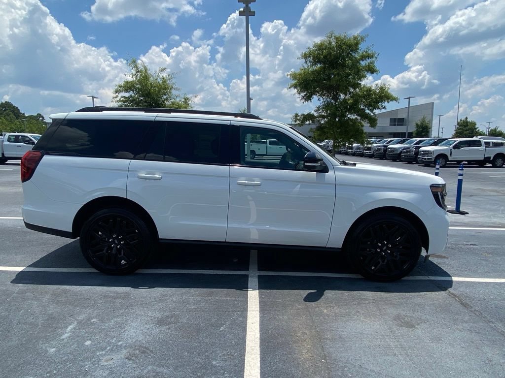 New 2027 Ford Expedition Platinum w/ Stealth Performance Package AWD/4WD image 8