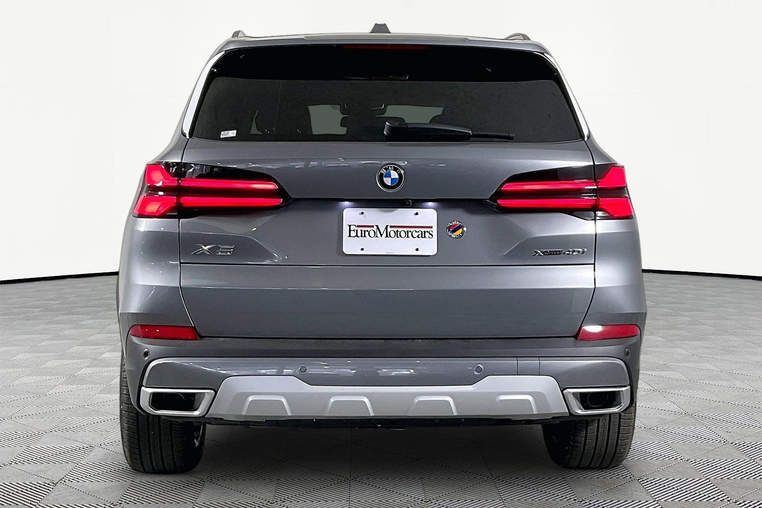 New 2026 BMW X5 xDrive40i w/ Climate Comfort Package AWD/4WD image 5