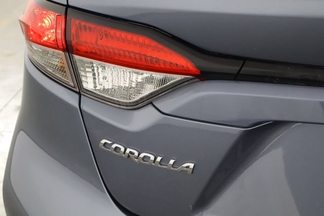 Used 2025 Toyota Corolla LE w/ Convenience Package FWD image 34